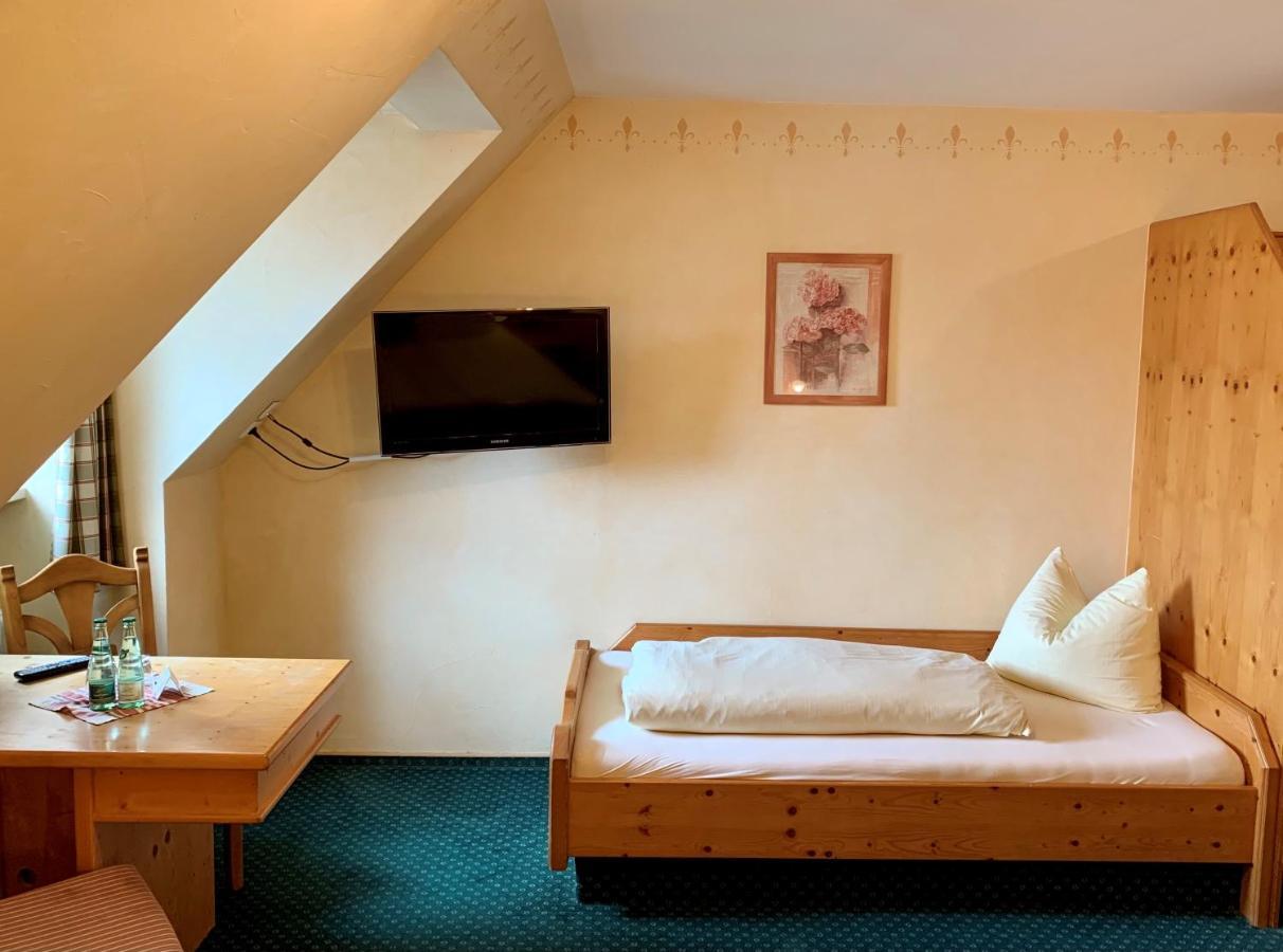 Gasthof Hartl Zum Unterwirt Turkenfeld ภายนอก รูปภาพ